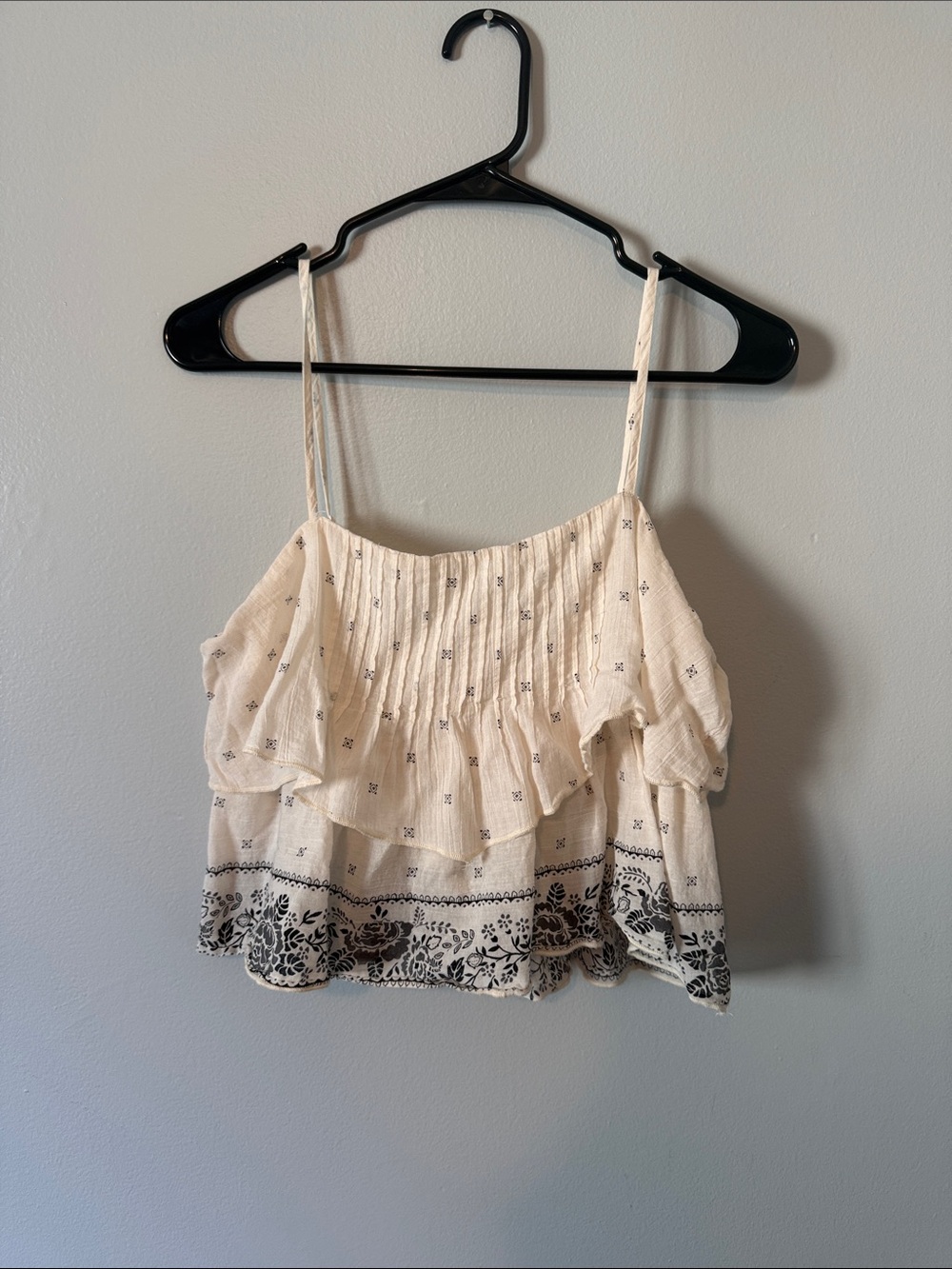 American Eagle Outfitters Cream Ruffle Floral-Trim Camisole